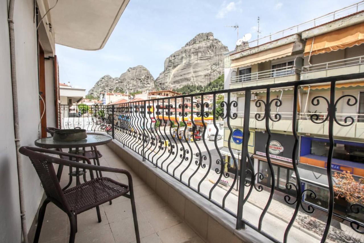 The Balcony Of Meteora The Center Of Kalabaka Apartment Exterior photo