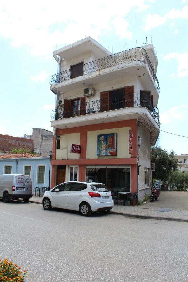 The Balcony Of Meteora The Center Of Kalabaka Apartment Exterior photo