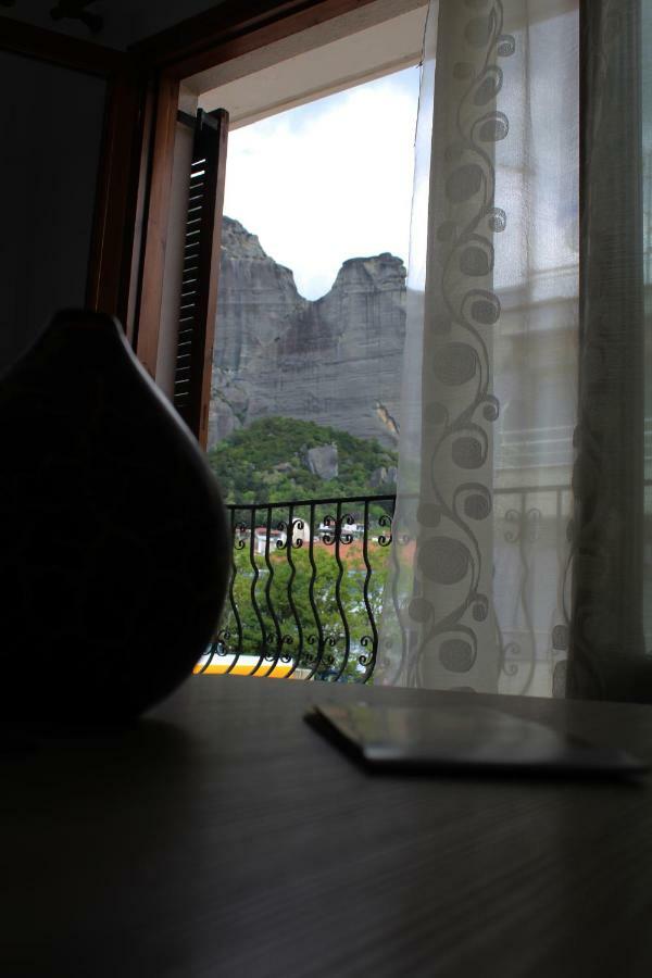 The Balcony Of Meteora The Center Of Kalabaka Apartment Exterior photo